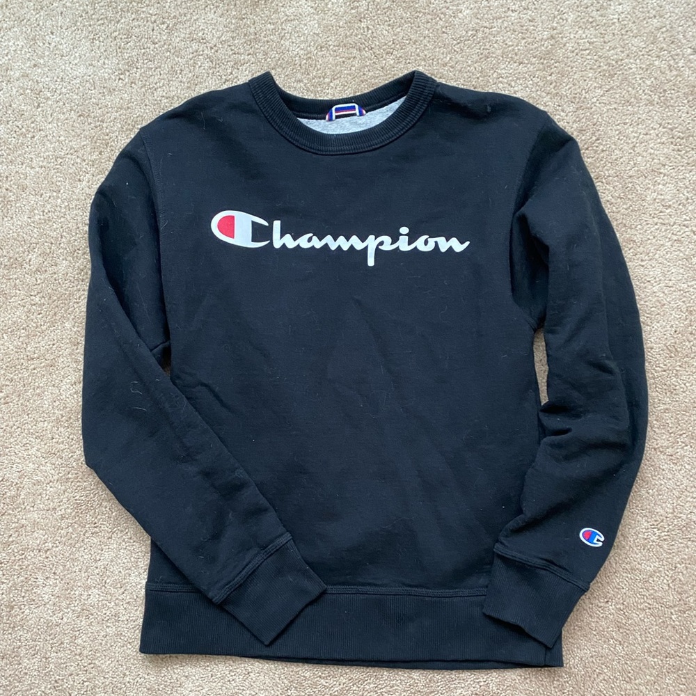 Black champion pull over